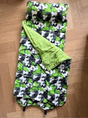 Kids Green Camo Sleeping Bag